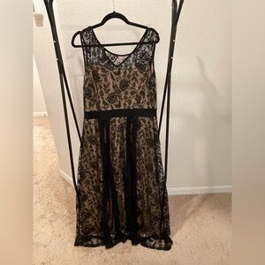 Elegant Black and Tan Lace Dress
